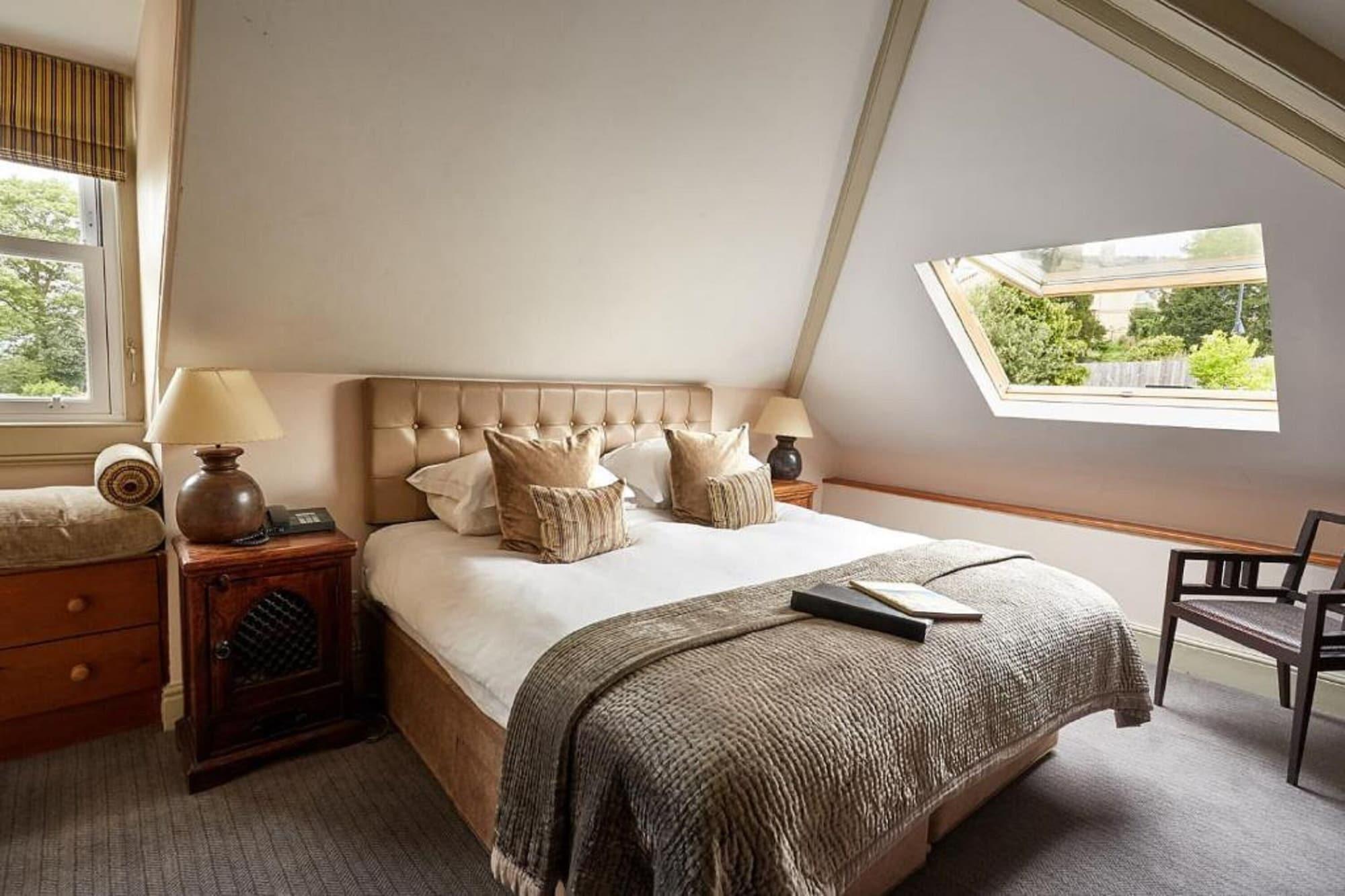 Dorian House Boutique B&B - Free Parking! Bath Exterior foto A bedroom at The Grove