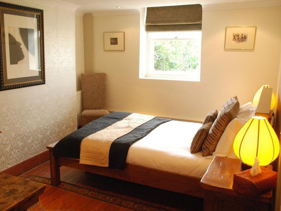 Dorian House Boutique B&B - Free Parking! Bath Exterior foto A bedroom at the hotel